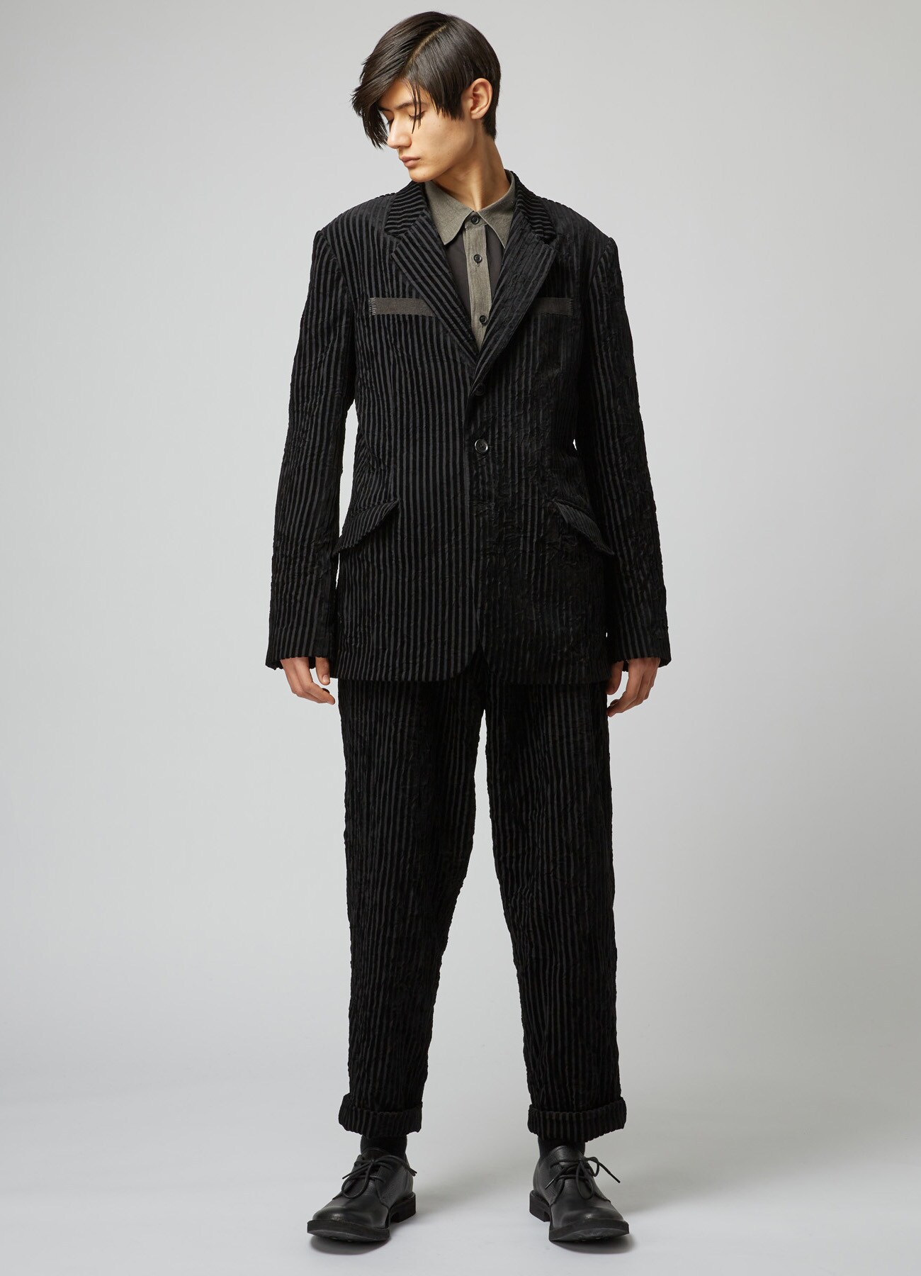 WRINKLED STRIPED 3-BUTTON JACKET WITH PEAK LAPELS(S GREY): Y's for