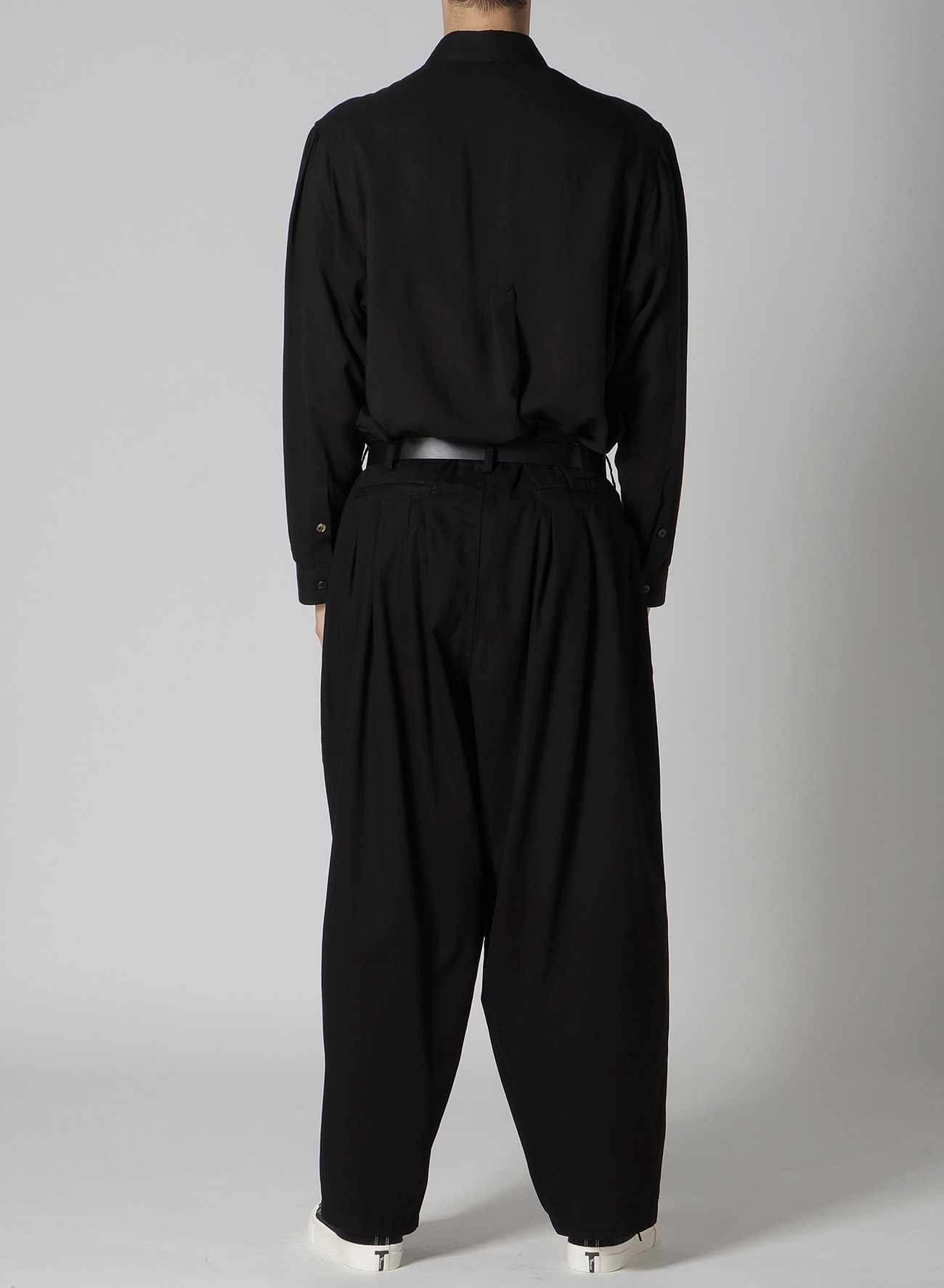 GARMENT DYED KATSURAGI PANTS WITH 12-TUCKS(S Black): Y's for men｜WILDSIDE YOHJI  YAMAMOTO（ワイルドサイド）【公式通販】