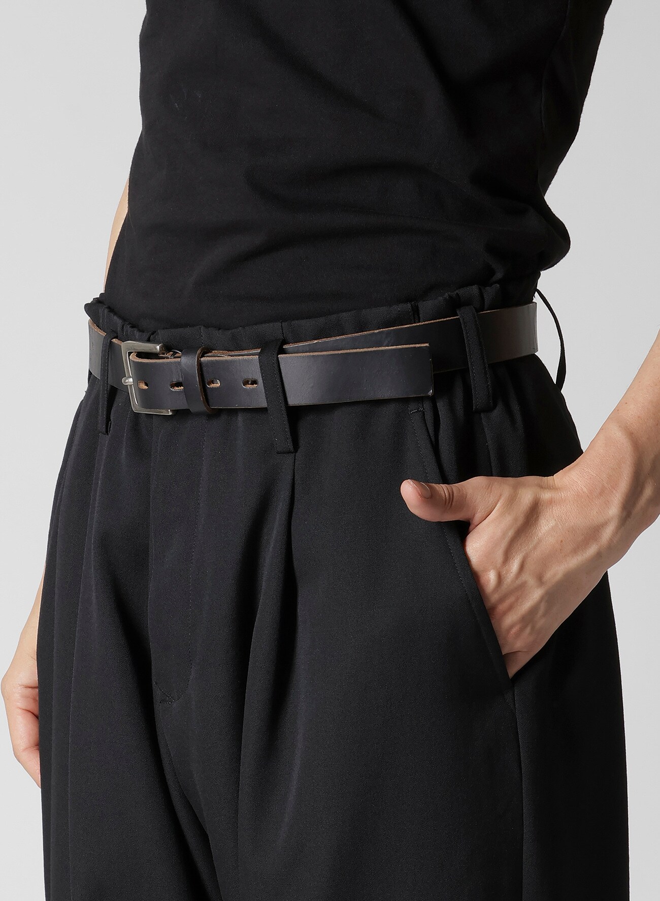 WOOL GABARDINE WAIST STRING PANTS_2