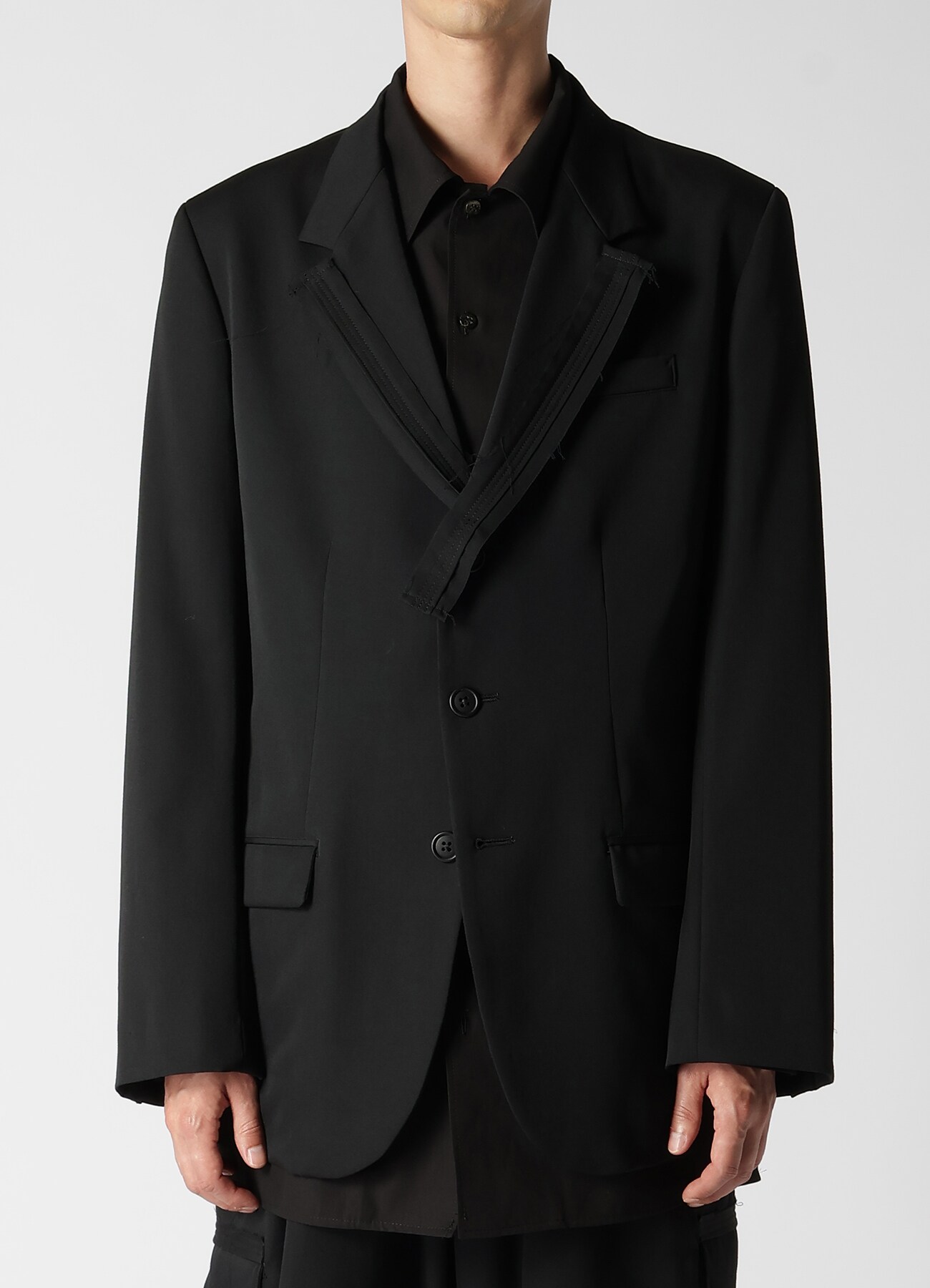 WOOL GABARDINE 3-BUTTONS JACKET WITH DECORATIVE CLOTH(S Black 