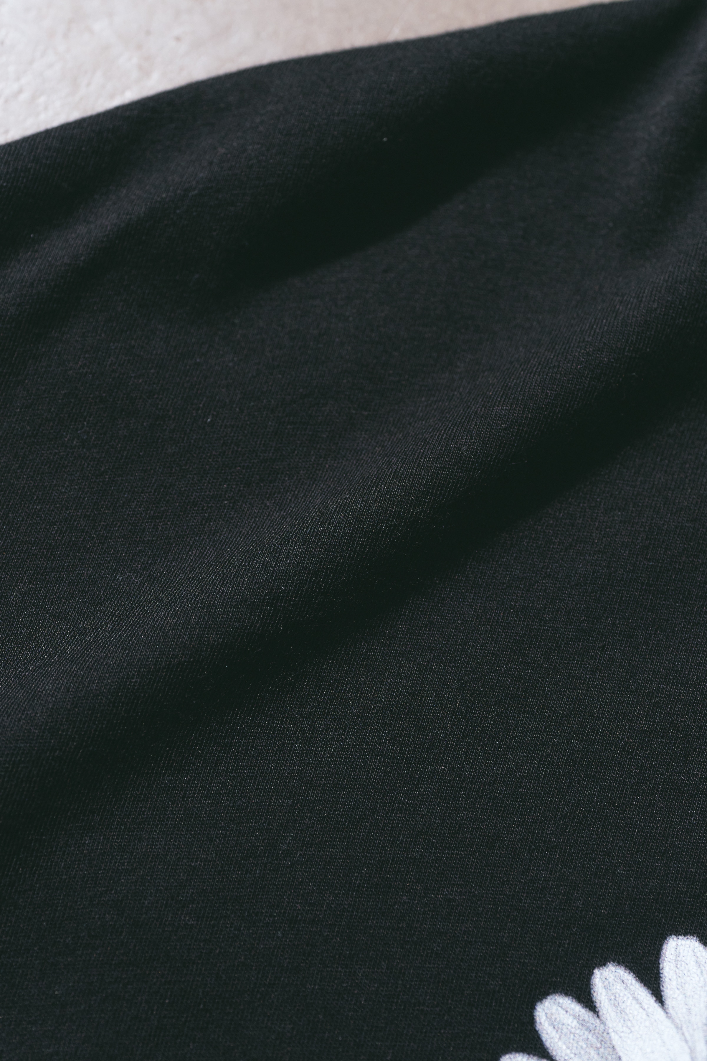 【4/17- WILDSIDE原宿店 先行発売 | 4/22- 一般発売】WILDSIDE × Suzume Uchida T-shirt (春の風)_6