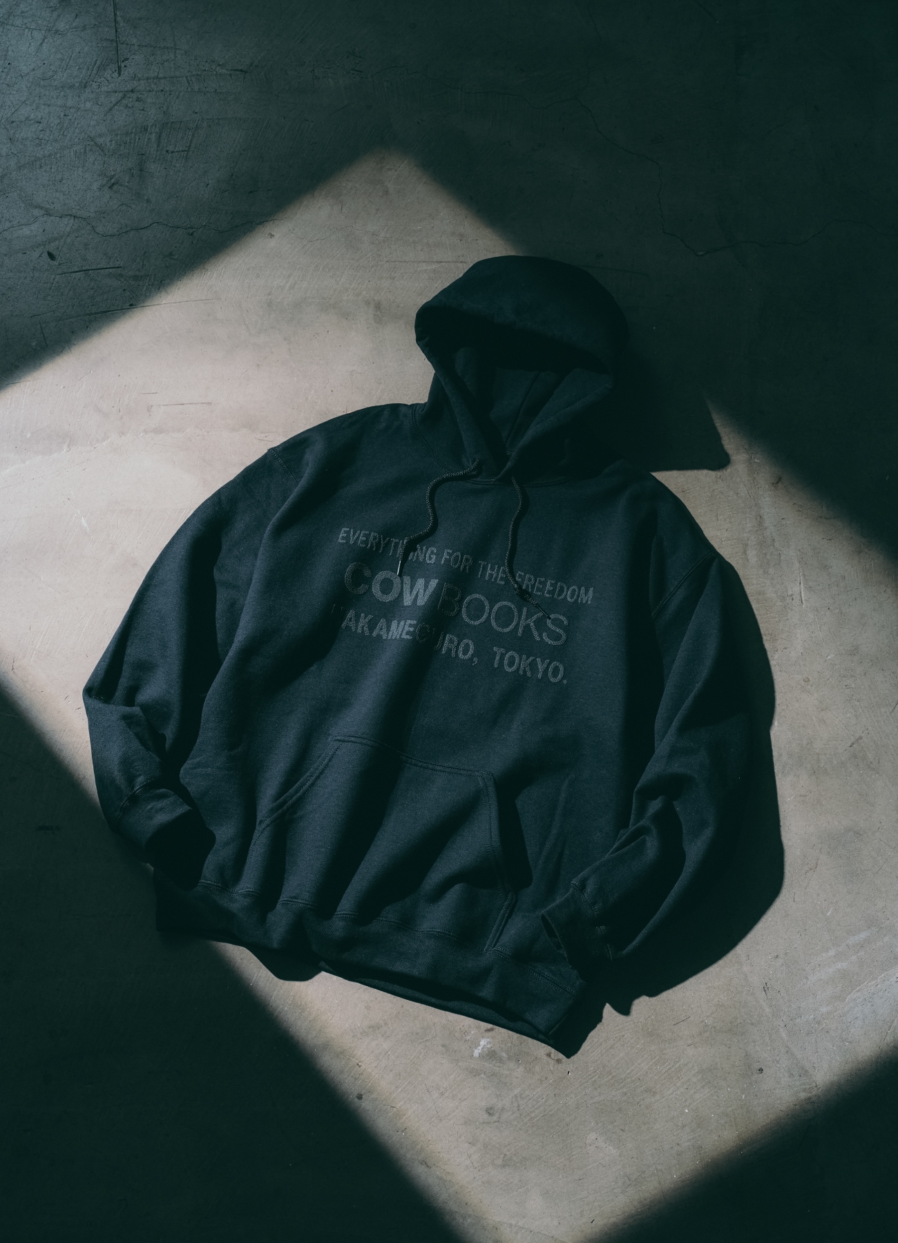 【3/13 12:00 release】WILDSIDE × COW BOOKS Hoodie