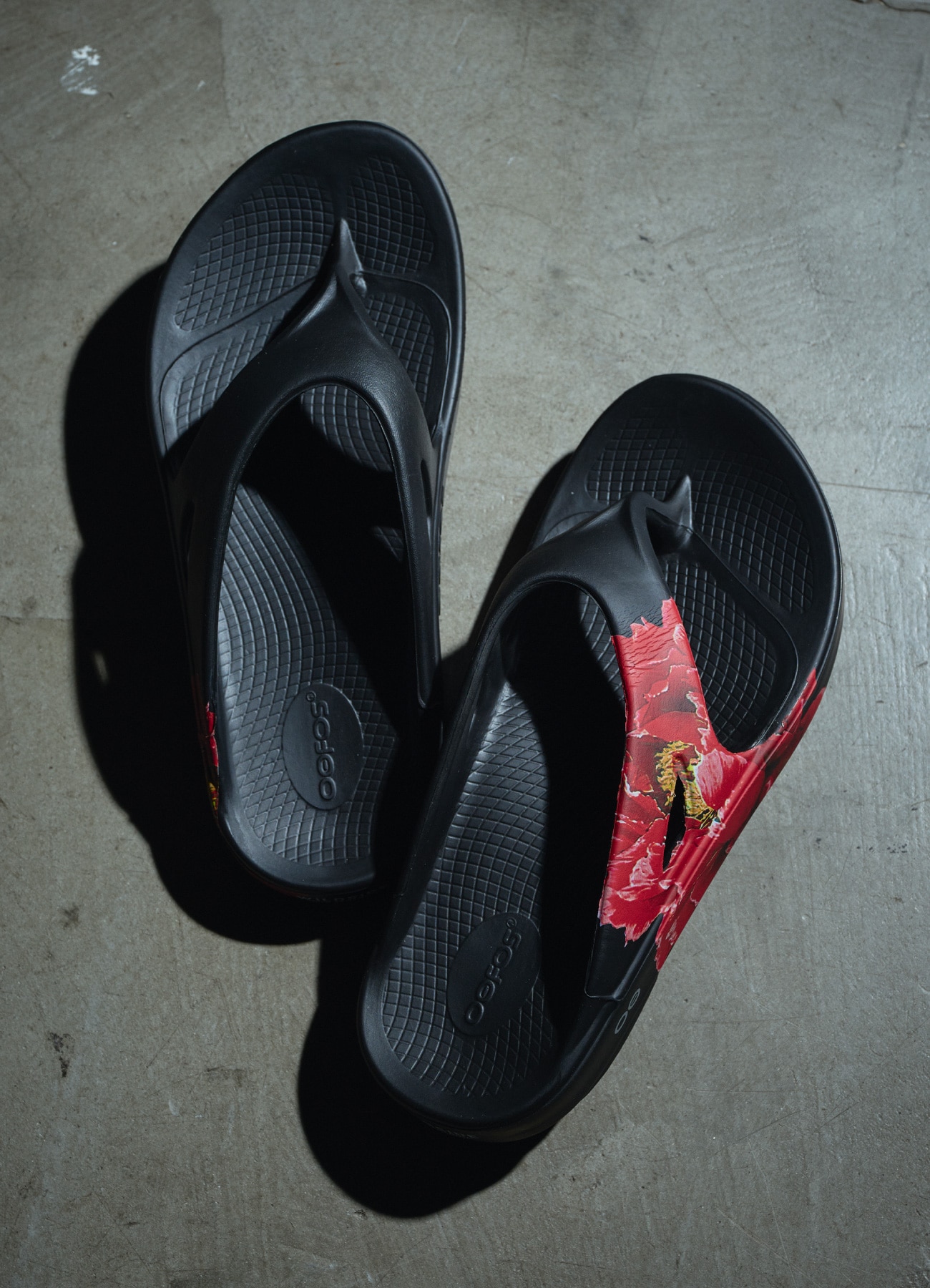 【5/14 12:00 Release】WILDSIDE × OOFOS OOriginal
