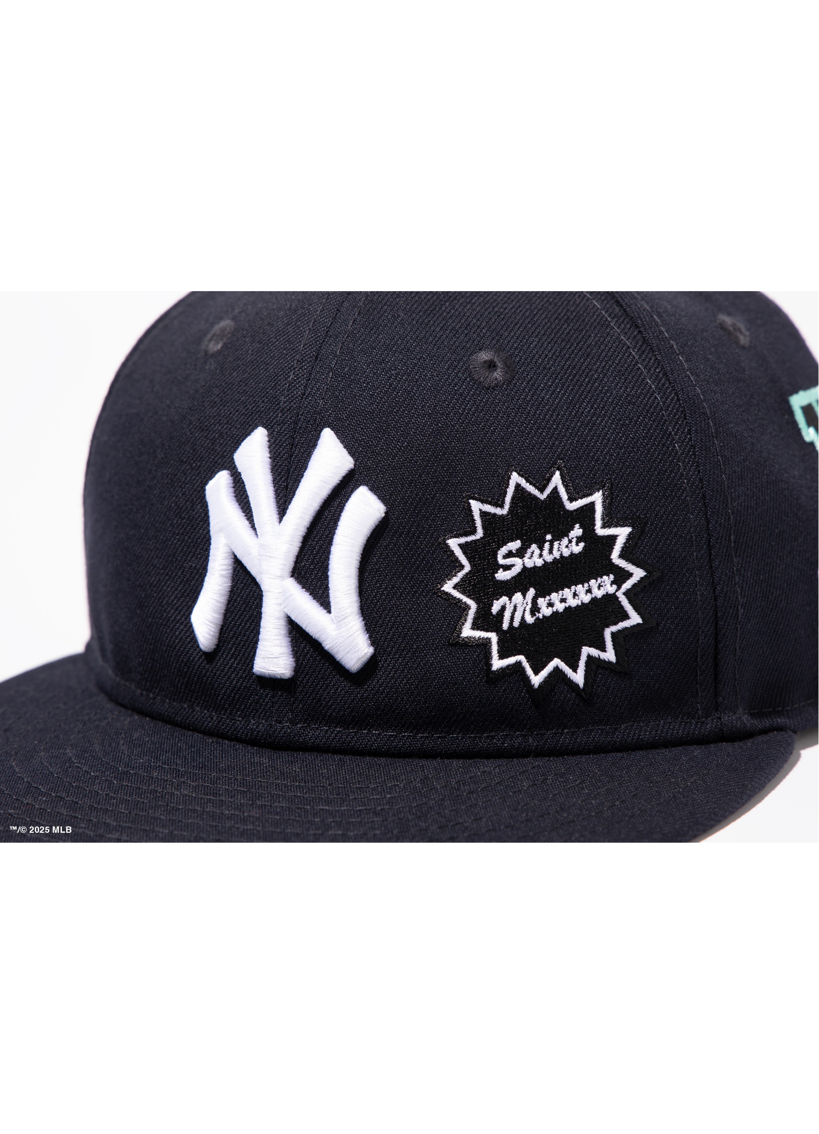 NE_CAP/YANKEES_7