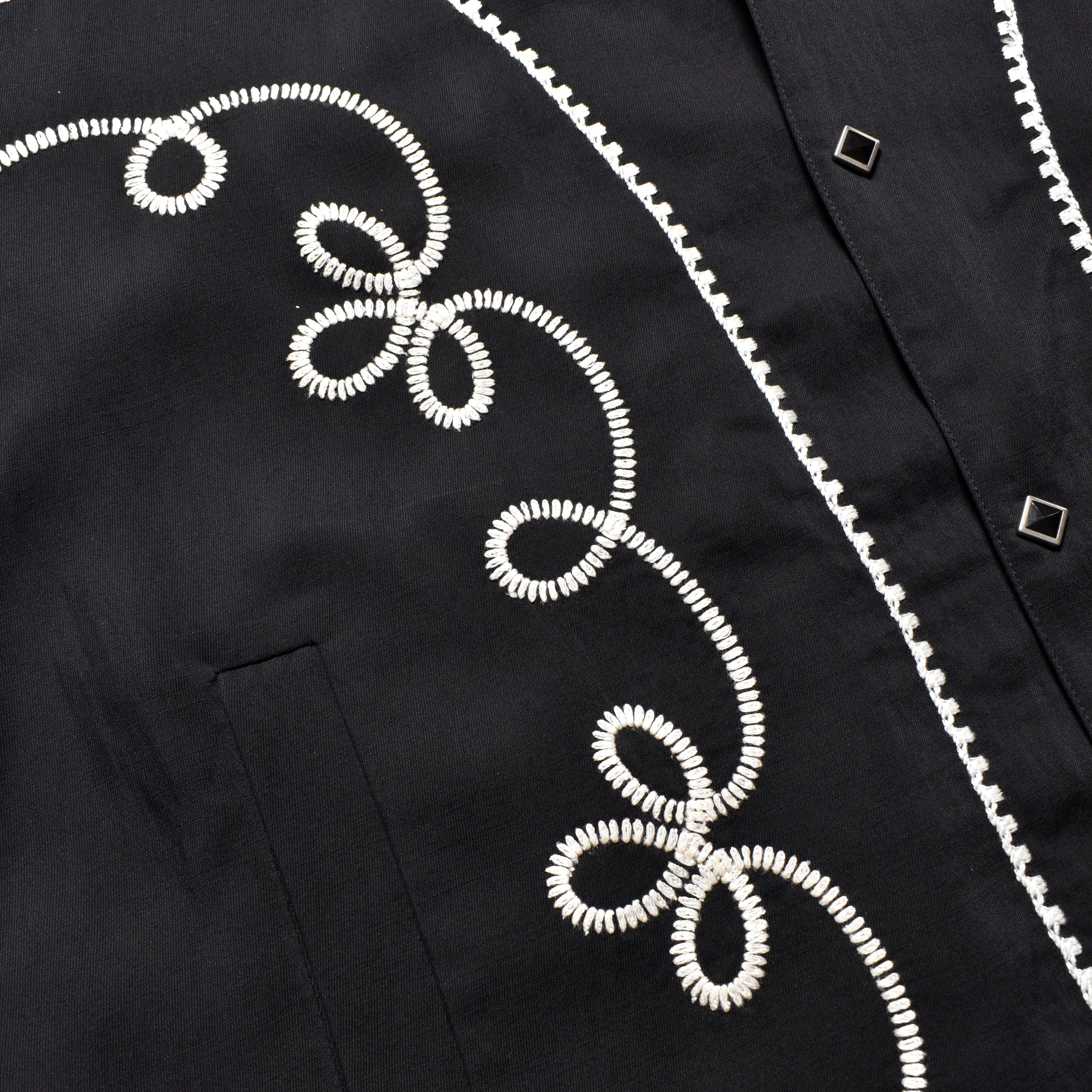 Arabesque Embroidery Western JKT_8