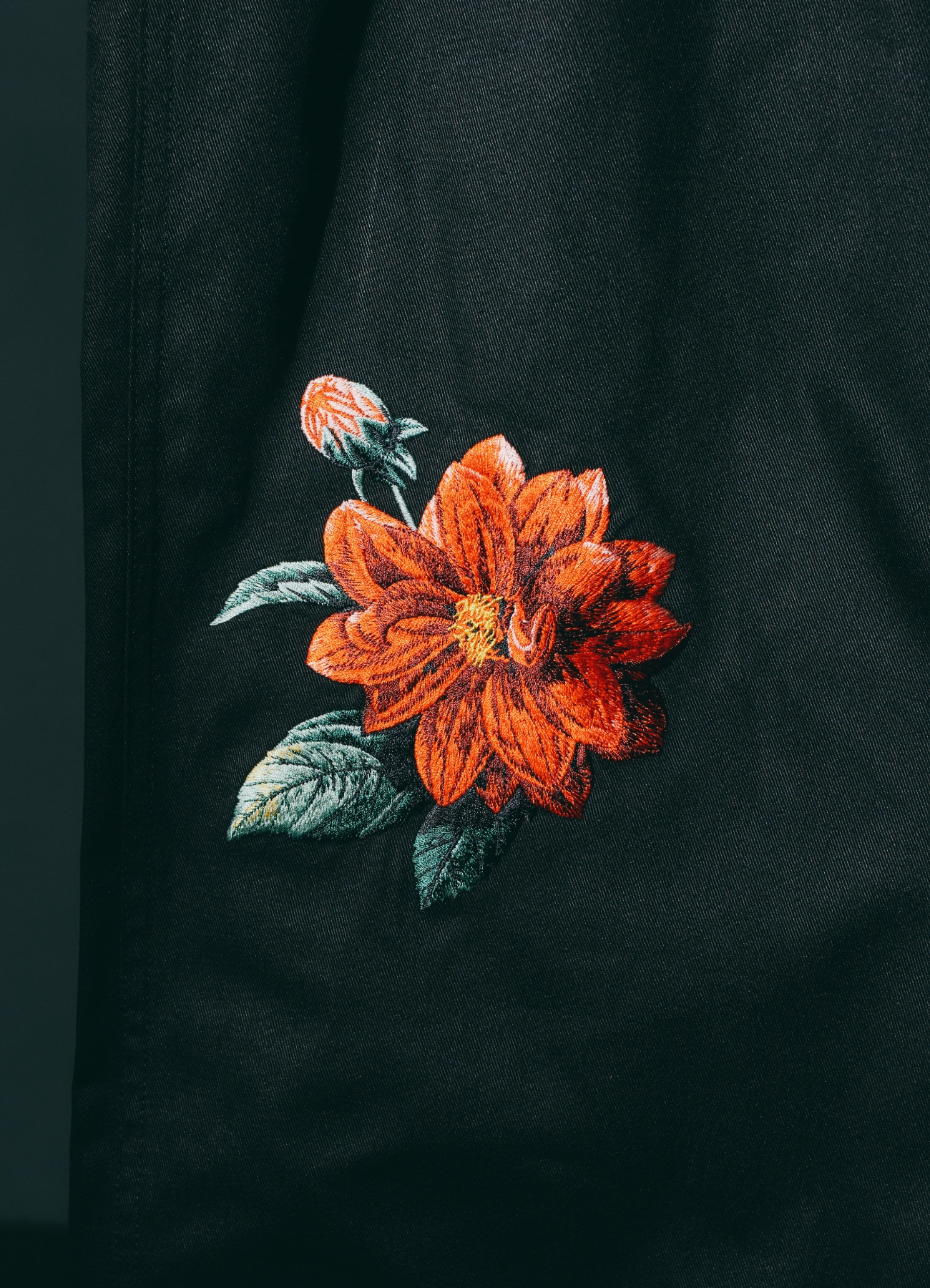 【5/1 12:00 release】Red Dahlia Embroidery Pants_3