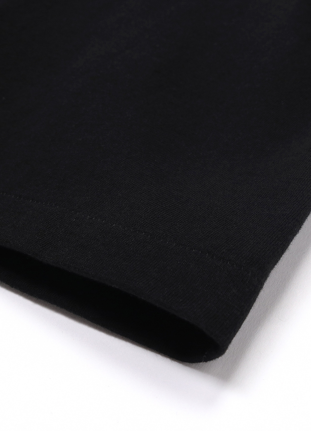 Portrait Black T-shirt (Papillon)_5