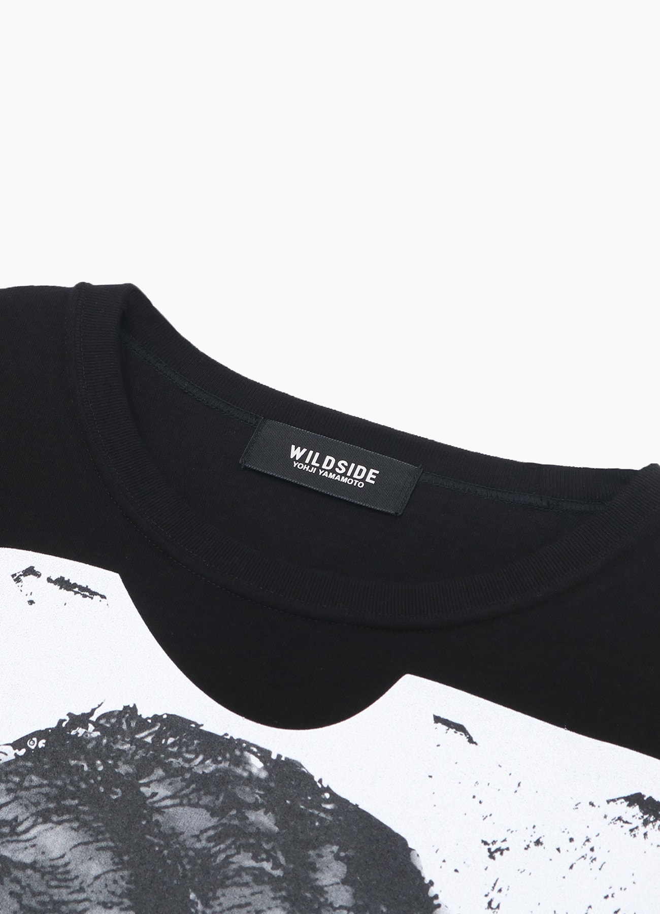 Portrait Black T-shirt (Fleur)_3